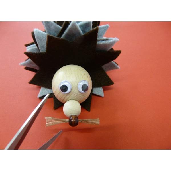 Igel basteln Kindergarten | eine tolle Bastelidee zum Nachmachen.