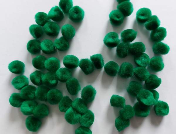 Pompon grün 15mm 60 Stk,