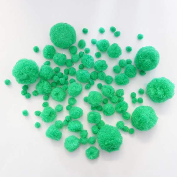 Pompon grün 100 Stk gemischt 10-45 mm