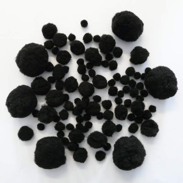 Pompon schwarz 100 Stk, ca. 10-45 mm