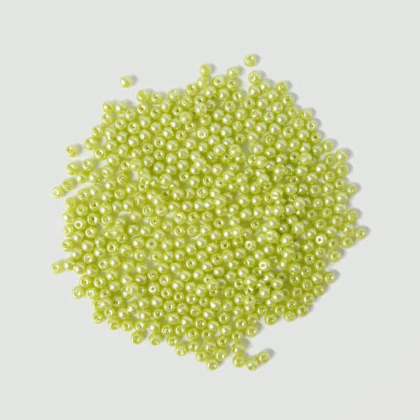 Glaswachsperlen 4 mm hellgrün, 180 Stück, ca. 15 g