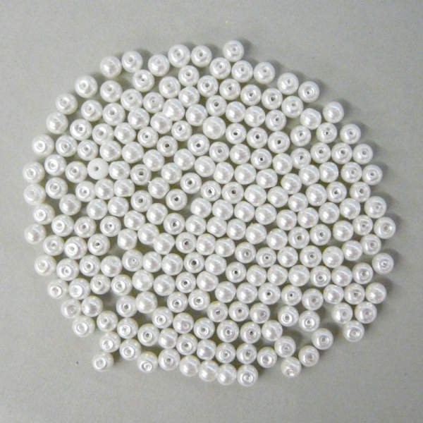 Glaswachsperlen 6 mm weiß, 60 Stück, ca. 15 g