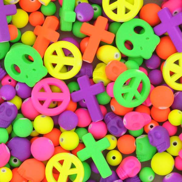 Kunststoffperlen Neonmix 100g, Kreuz, Schädel, Peace, rund