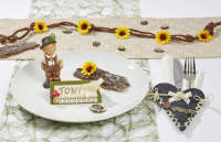 Junge in Tracht 10,5 cm